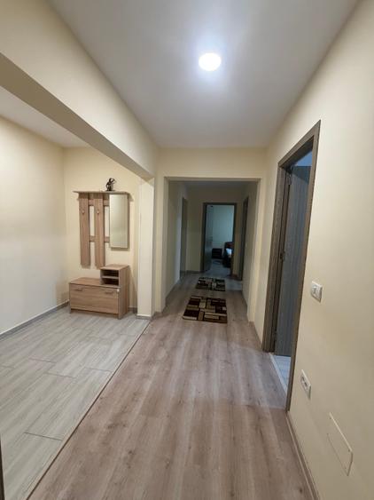 Apartament 3 camere,strada Victoriei