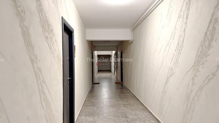 Aproape de  Zona Comerciala - 19