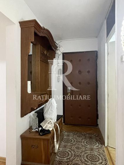 Apartament cu 3 camere | Decomandat | Decebal  | Oradea