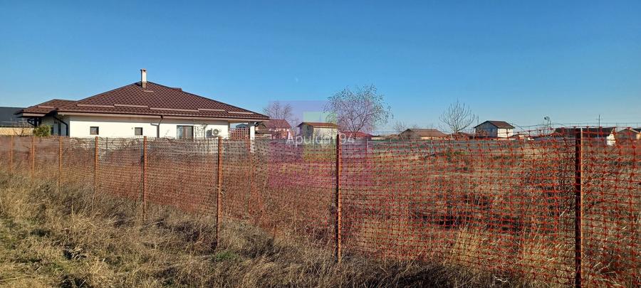 Săbăreni, teren intravilan construibil, cu utilităti in apropiere - 4