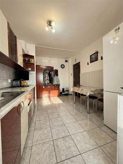 Apartament 2 camere decomandat balcon si pivnita Terezian