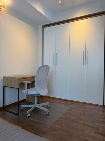 Apartament renovat situat in ansamblu rezidential cu piscina/ Iancu Nicolae