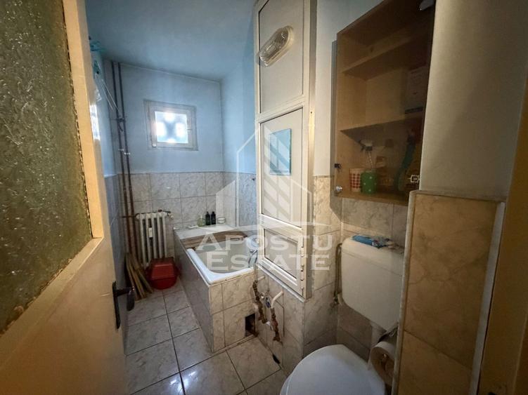 Apartament cu 3 camere de vânzare,etaj intermediar, Dacia,Timisoara