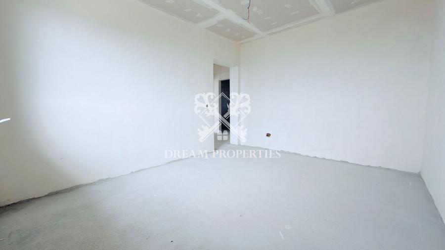 Casa de vanzare 120 mp, 4 camere,3 bai, teren 350 mp, DEZMIR
