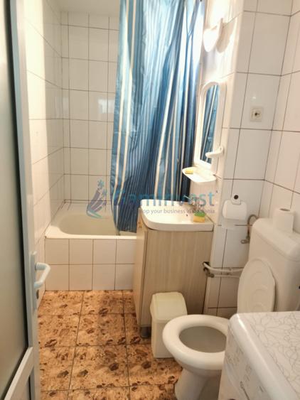 Apartament cu 3 camere de inchiriat pentru Muncitori, zona Nufarul Oradea, Bihor