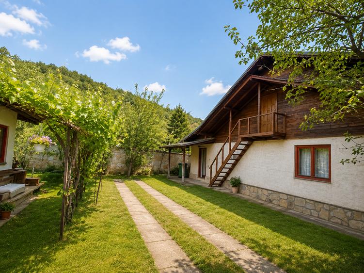 Oază de liniște în Prahova | casă + anexă + teren |Carbunesti/Valenii de Munte/