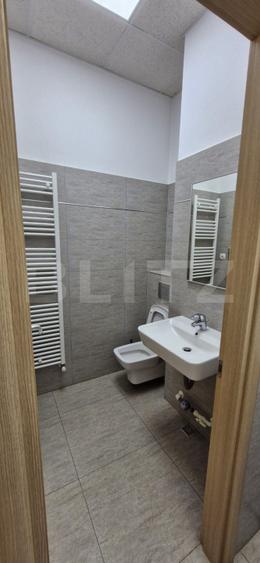 Spațiu comercial, 82 mp, zona Micro 11