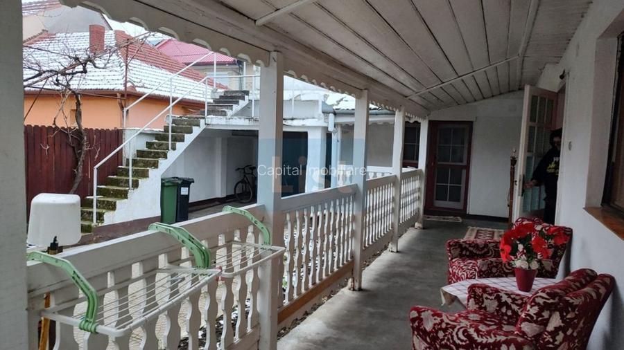 Casa cu mansarda, 7 camere, anexe, Sanmartin - 5