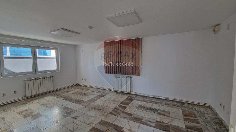 Spațiu de birouri de 1,054mp de închiriat în zona Bucureștii Noi - 44