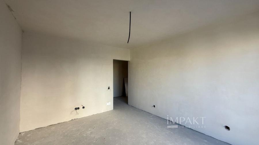 Apartament spatios cu 2 camere semidecomandat zona Iulius Mall