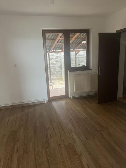CASA DE VANZARE IN CARTIERUL PRIMAVERII -GIARMATA MARE