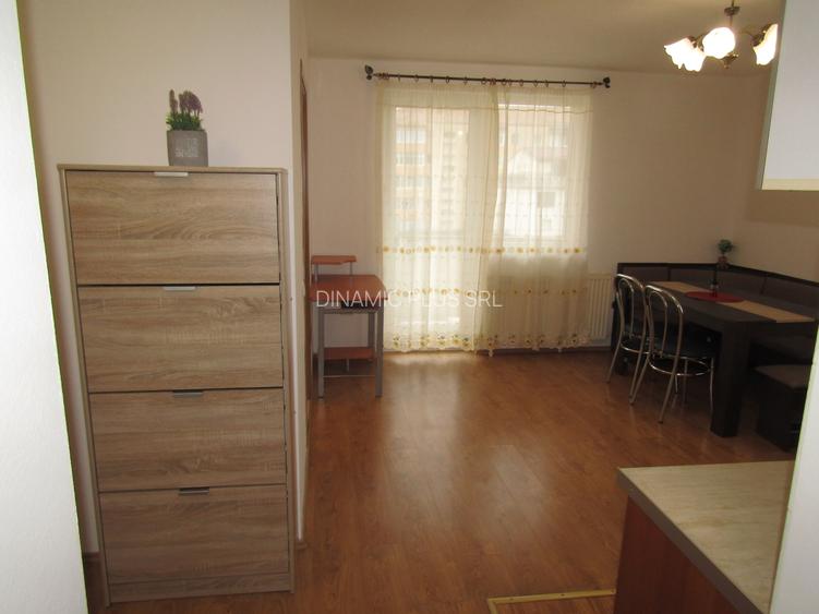 De închiriat apartament 2 camere + living | Sibiu, zona Cedonia, str. Roșiorilor - 16