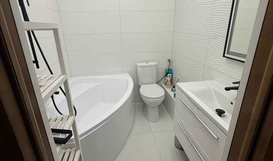 De vanzare - Apartament 3 camere Piata Victoriei