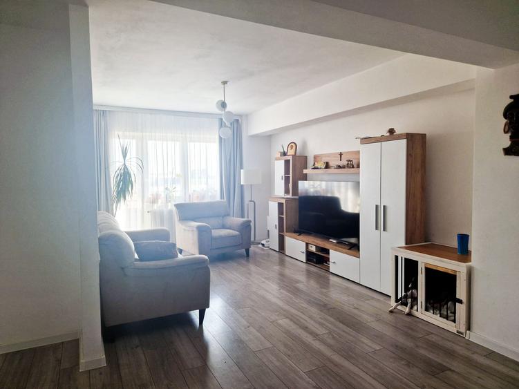 Apartament 3 camere decomandat 89 mp cu Parcare Privata - Mobilat si Utilat