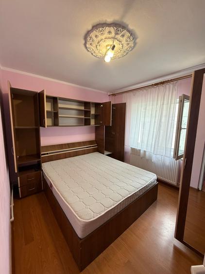 2 camere la ETAJUL 3 gata de mutat, Scoala Miron Costin