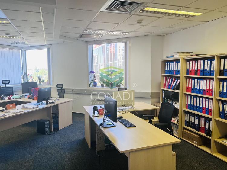 Spatiul comercial de inchiriat WTCB