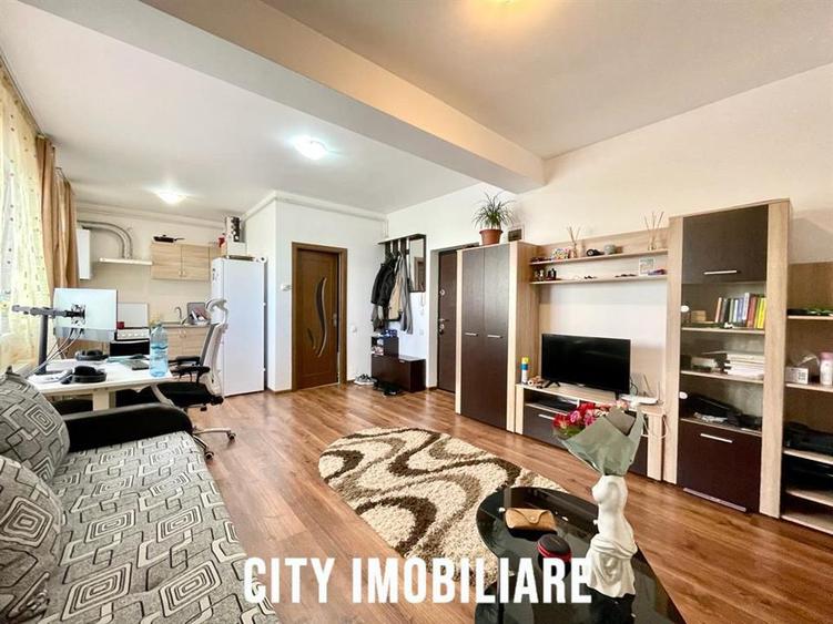Apartament 2 camere, S- 45 mp, mobilat, utilat, zona Grand Hotel.