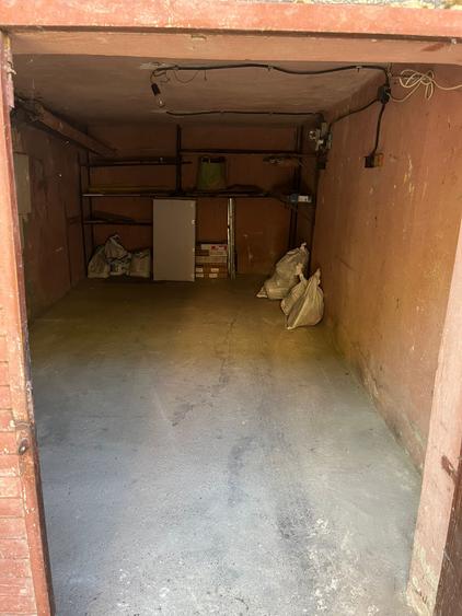 Apartament 2 camere 50mp Bradet ultrafinisat+garaj sub bloc