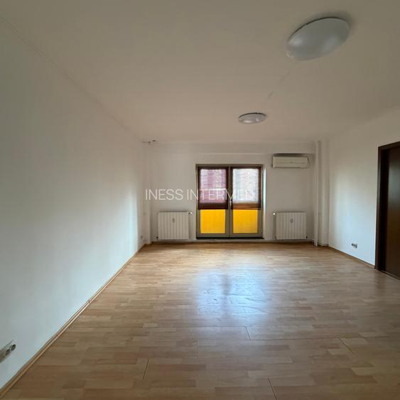 Alba Iulia - bd. Burebista - 3 camere nemobilate - 80mp - centrala proprie - 5