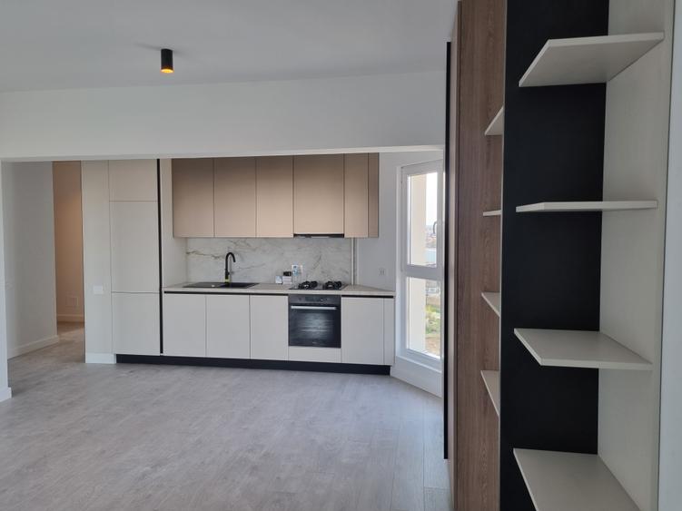Apartament 3 camere,centrala proprie,mutare imediata,vedere catre Lacul Morii!