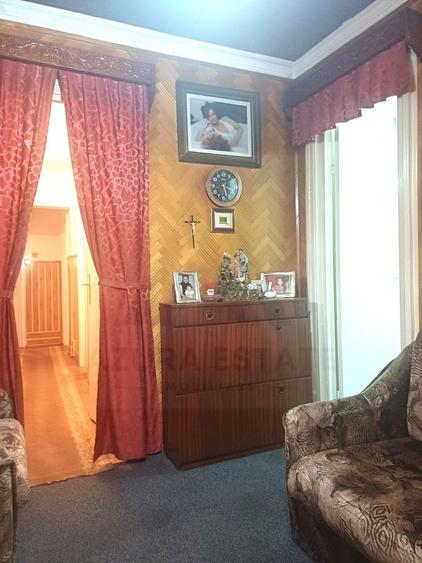 Apartament 4 camere 85 mp utili etaj 1 si pivnita in zona Vasile Aron