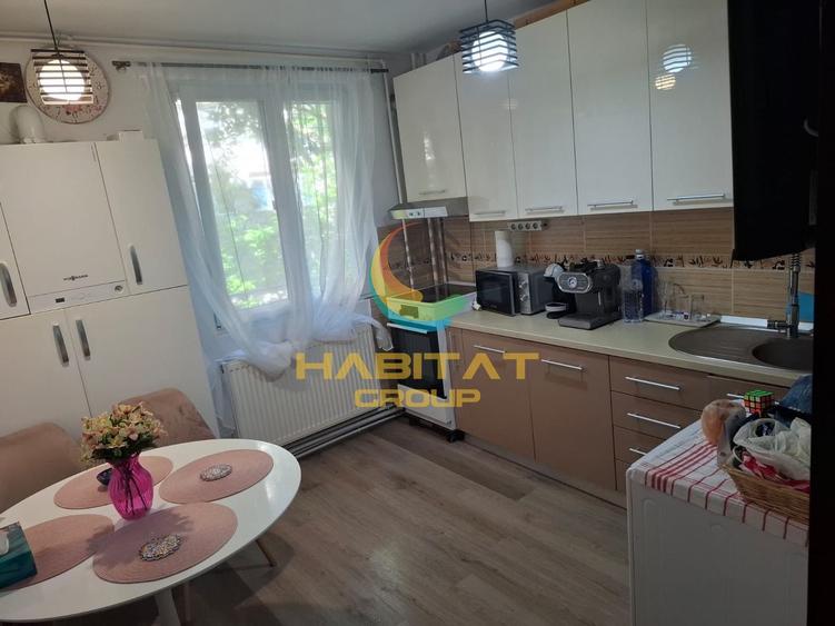 Apartament 2 Camere Decomandat Sector 4 Zona Straja - Huedin