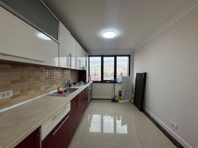 3 Camere|| Domenii - Bloc Boutique Nou