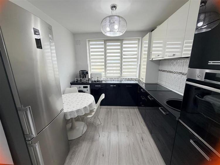 Apartament cu 3 camere decomandat Alexandru 74 mp - 25