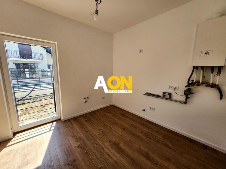 Casa Individuala cu 4 camere, 3 bai, terasa, 370mp teren, Oarda de Jos