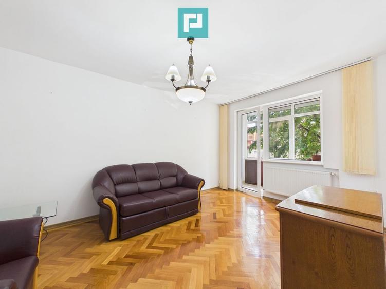 Apartament cu 3 camere decomandat, Str. Horia