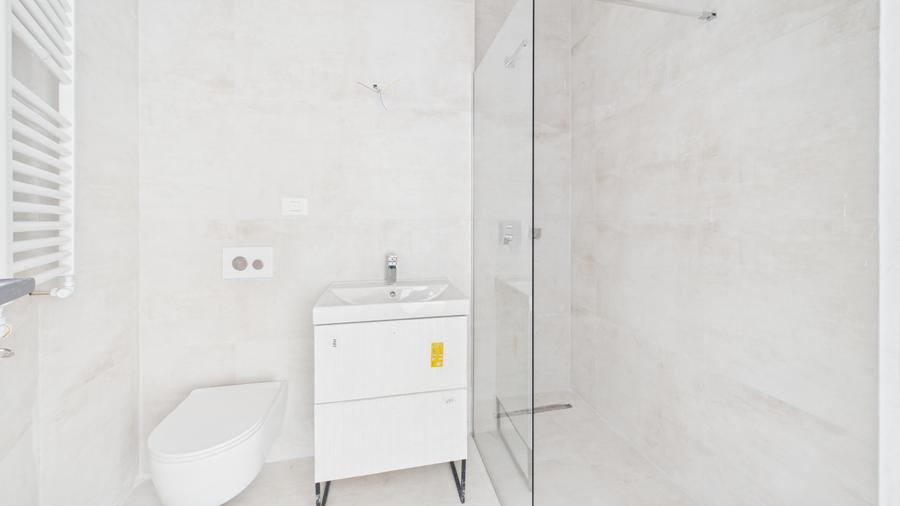 Apartament 3 Camere cu Vedere Panoramică | Metrou în Fața Blocului