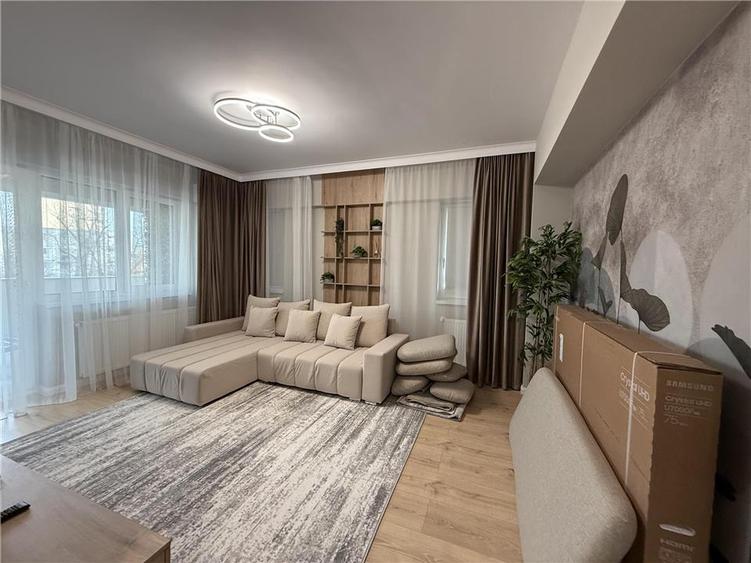 2 CAM , CENTRU PODU ROS PALAS , UNIREA TOWERS, LUX, PRIMA INCHIRIERE