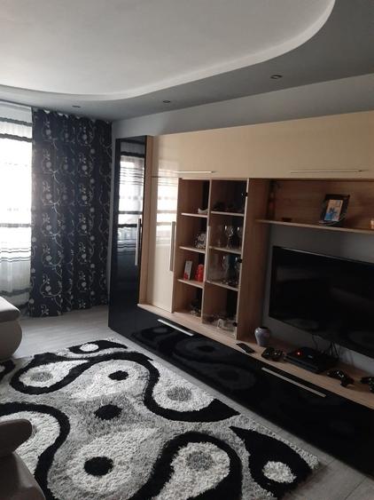 Vanzare apartament 3 camere,  confort II, micro 9 Targoviste
