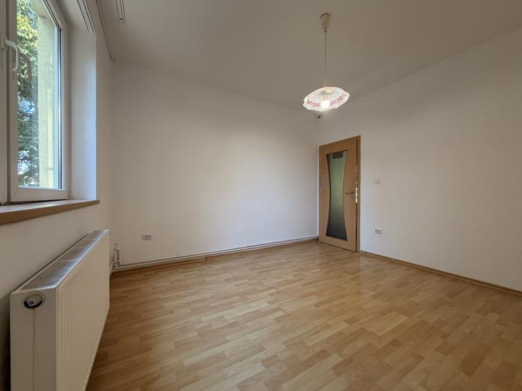 Casa individuala 5 camere, 200 mp curte, terasa, garaj - Simion Barnutiu