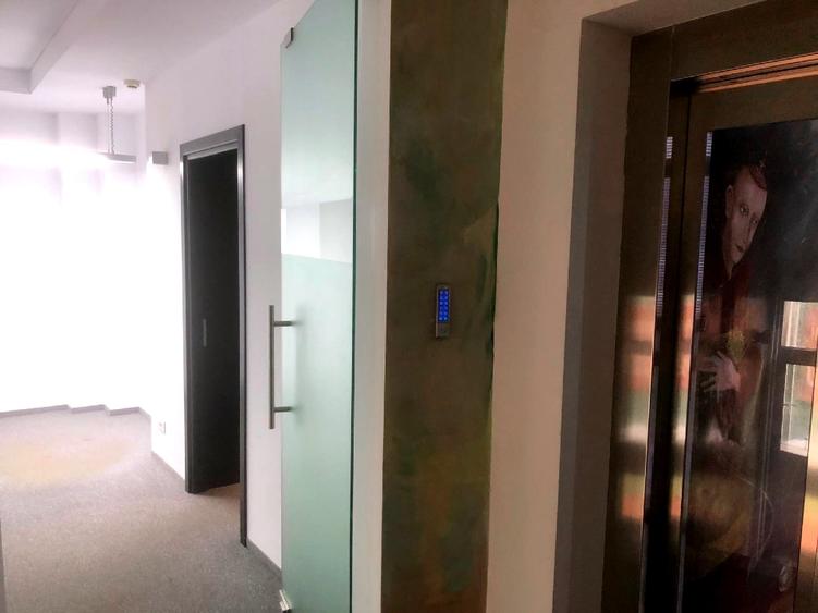 Piata Unirii Bd Coposu Spatiu birou in cladire moderna
