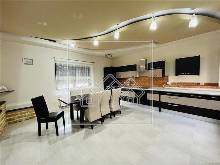Casa individuala 4 camere, pod, curte 463 mp, pivnita - Apoldu de Jos