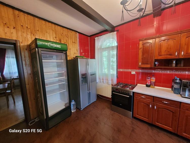 VILA D+P+E+M DE VANZARE IN SINAIA