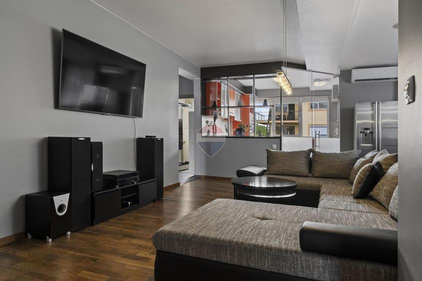 Apartament premium cu 4 camere 141 mp, si curte proprie 210mp