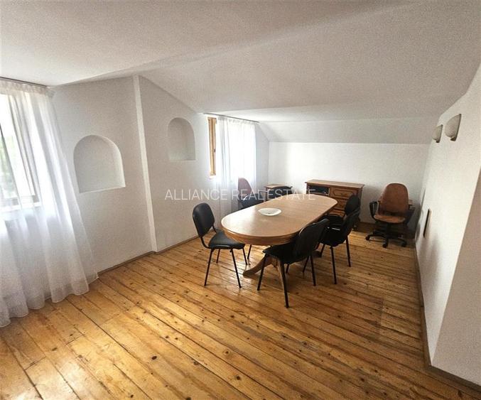 Vila nemobilata, spatioasa, Popas Pacurari - 17