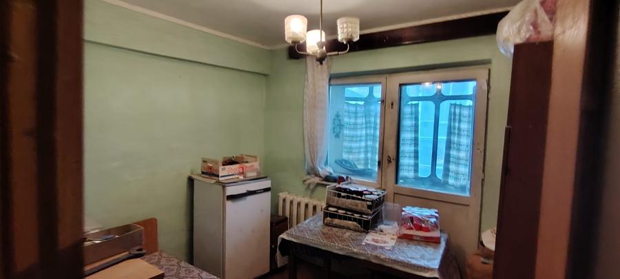 Apartament 4 camere etaj 1 str.Calea Nationala