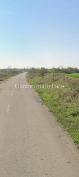 Vanzare teren 4500 mp in apropiere de Aerodromul Clinceni Loc Cornetu-Ilfov - 2