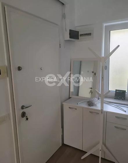 Apartament 3 camere | 70 mp + balcon | Gruia