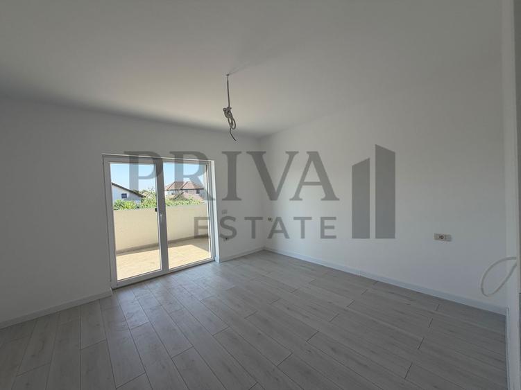 Duplex 115 mp utili, 250 curte, bucătărie închisă, dormitor parter