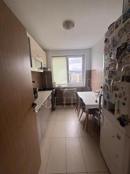 Apartament 3 camere în zona STRAZII DONATH