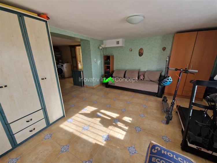 Casa de vanzare 6 camere Sibiu Sura Mica - 9