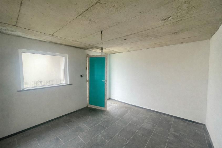 CASA INDIVIDUALA MODERNA | 600 MP TEREN | GARAJ | RADAUTI