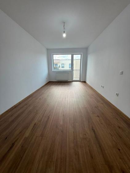 Apartament 3 camere decomandat Tip 2V