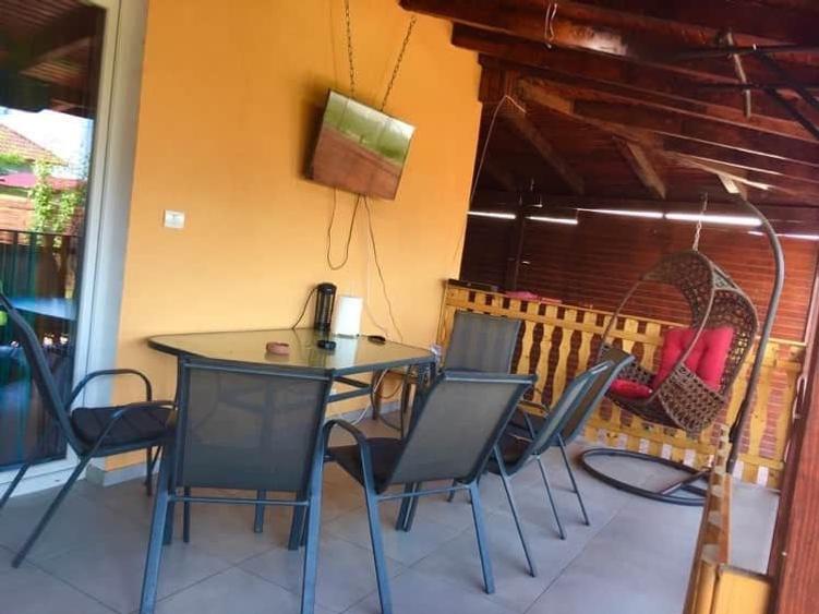 Mosnita Veche - Casa individuala, complet mobilata si utilata