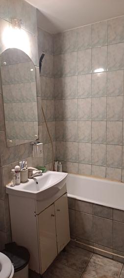 2 camere decomandat, zona Dacia, etaj 3/4