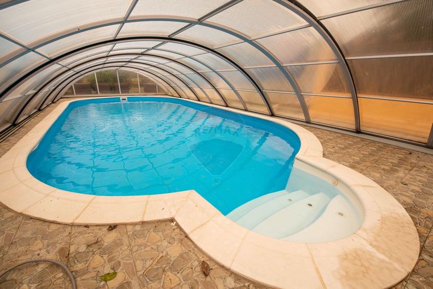 Vila de vanzare 240 mp utili , 6 camere, teren 1000 mp, Calarasi